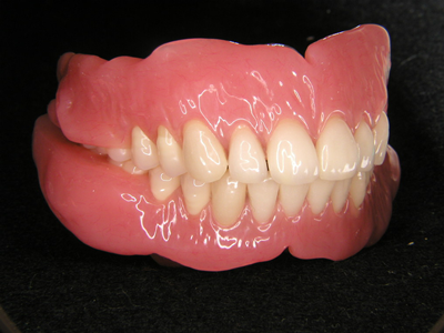 秋山歯科の入れ歯